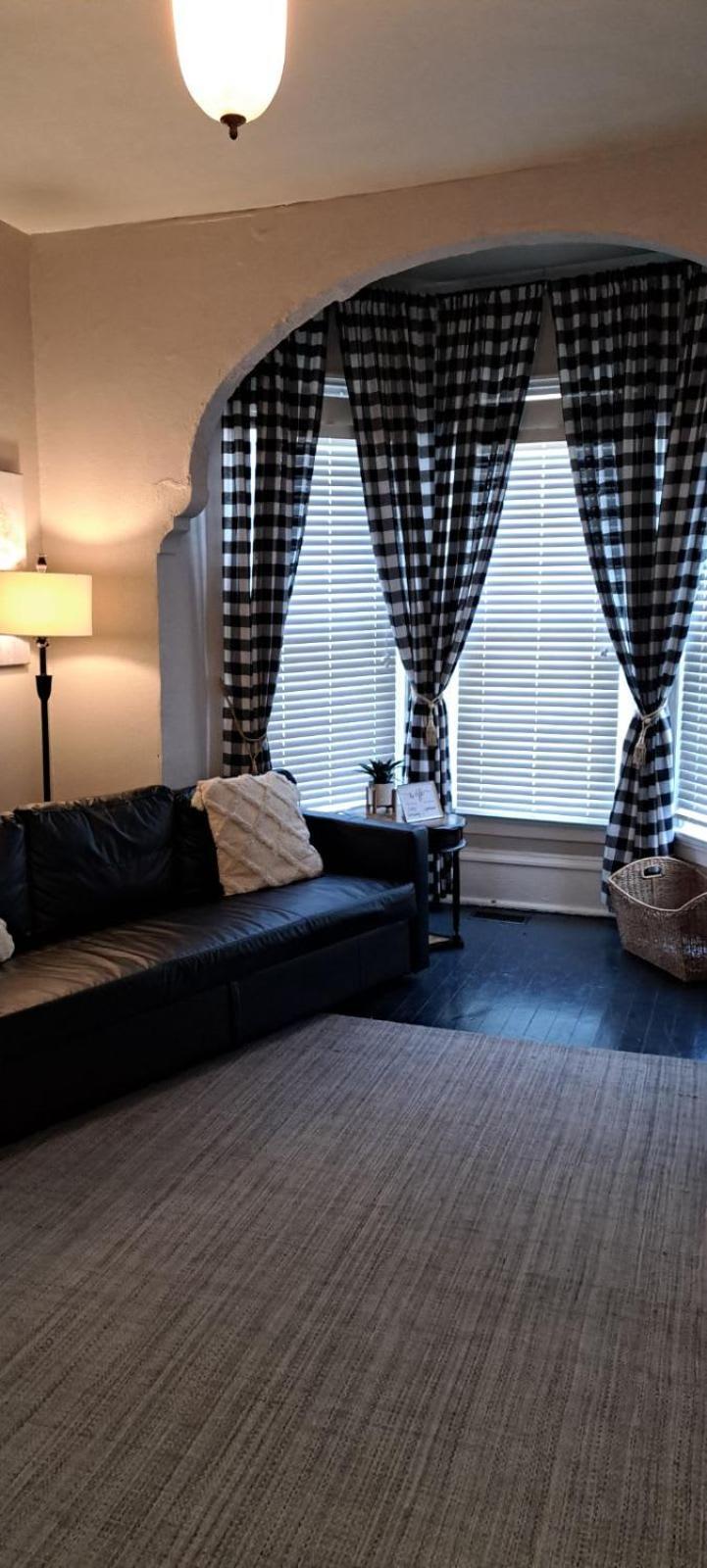 Beautiful Downstairs 1Bed 1Bth Charmer- Pet Friendly Michigan Stadt Exterior foto